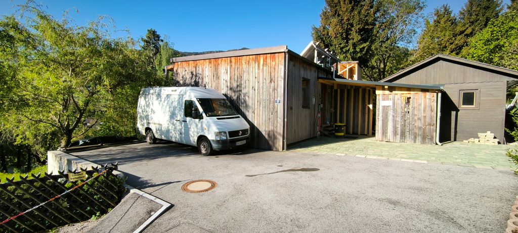 Stellplatz und Garten mit Blick ins Sengsengebirge