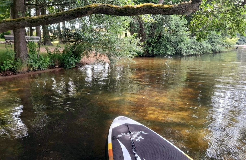 kleine Hütte am Kritzower See mit Steg & Natur pur