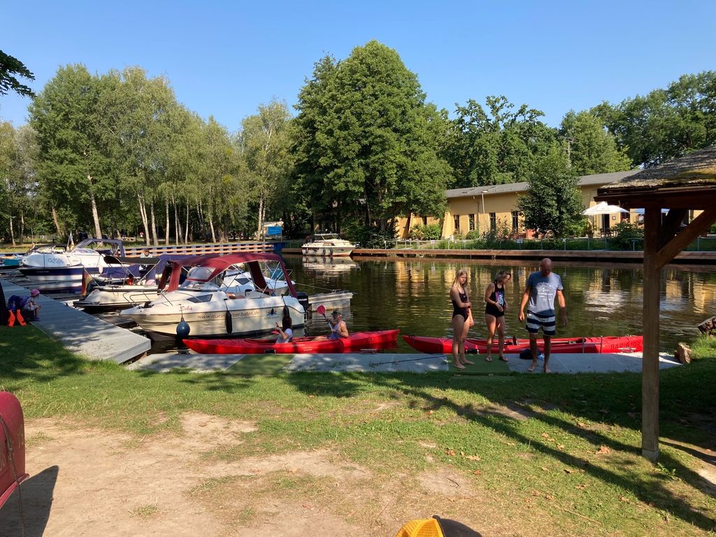 Camping barrel on the Havel