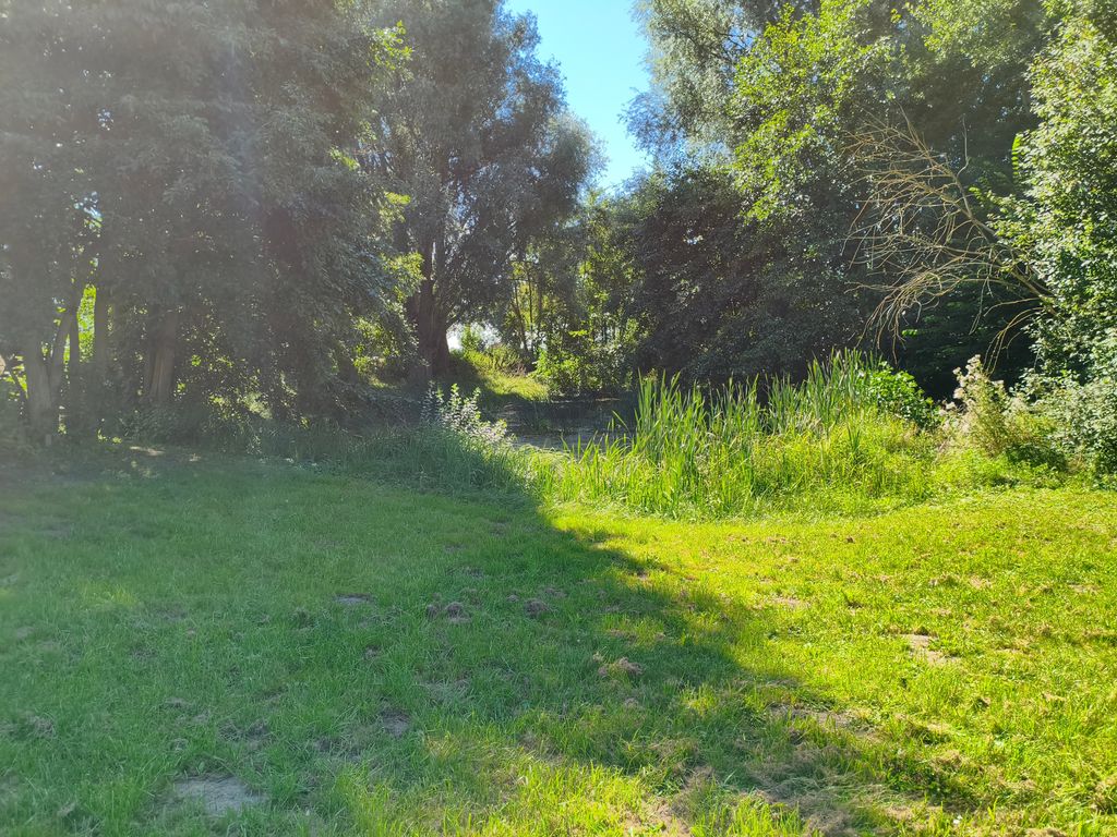 Campo per ciclisti presso il laghetto di Ostholstein