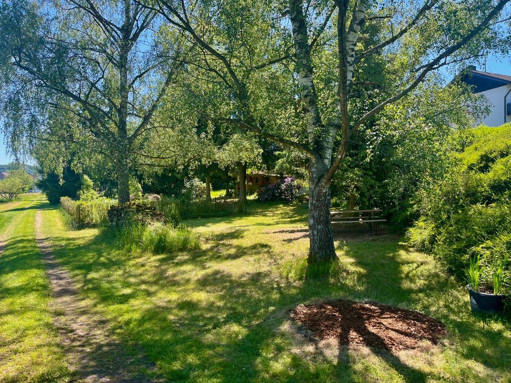 Gartencamping unterm Altbaumbestand: Natur pur