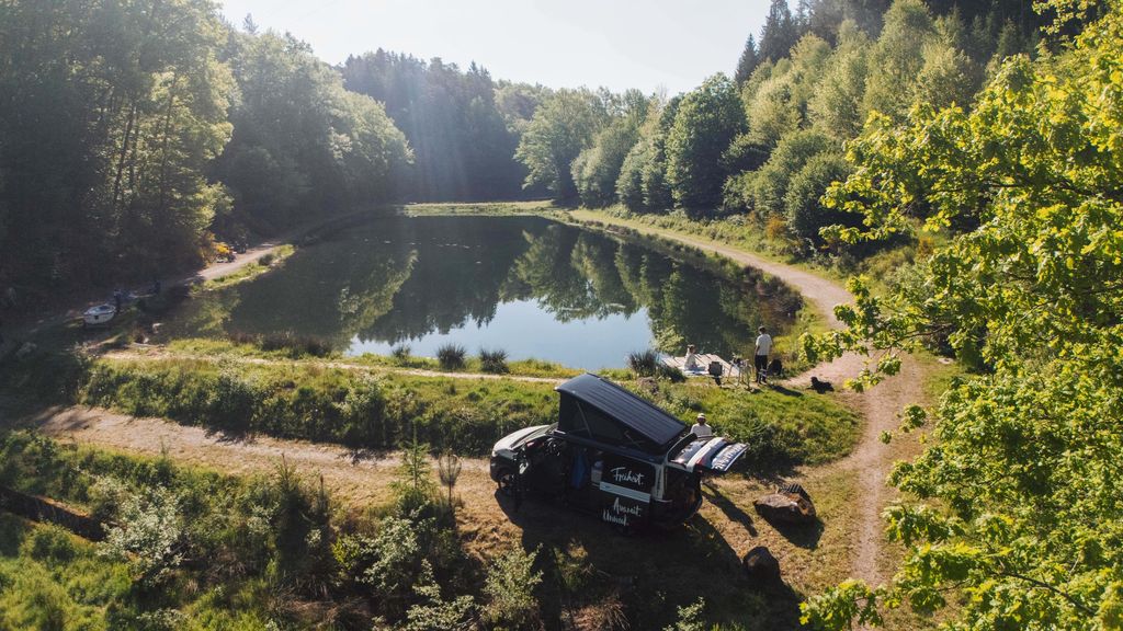 Direkt am See mit Hot Tub im Pfälzerwald