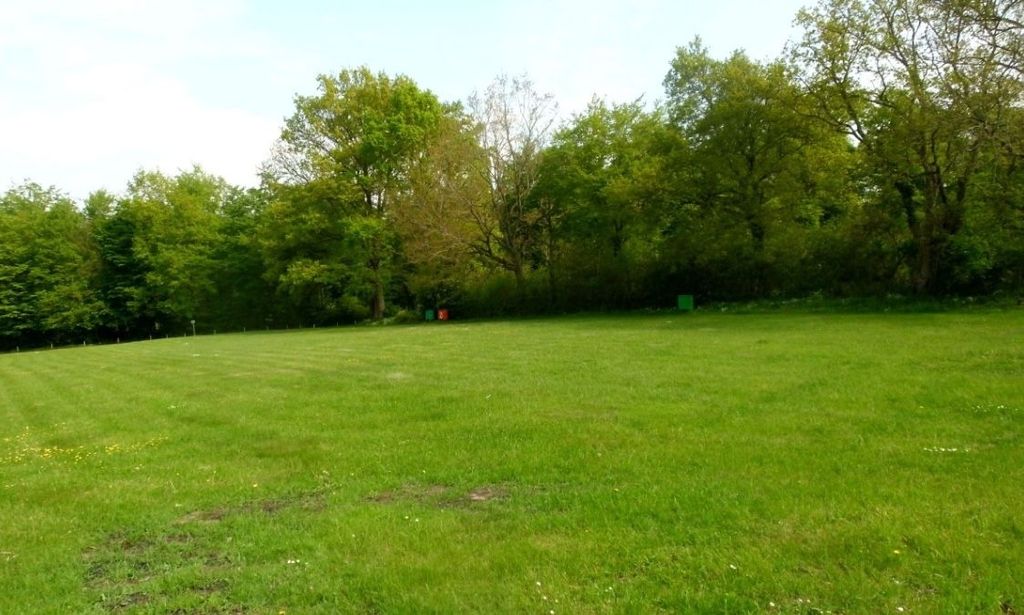 Am Waldrand hinter unserem Resthof