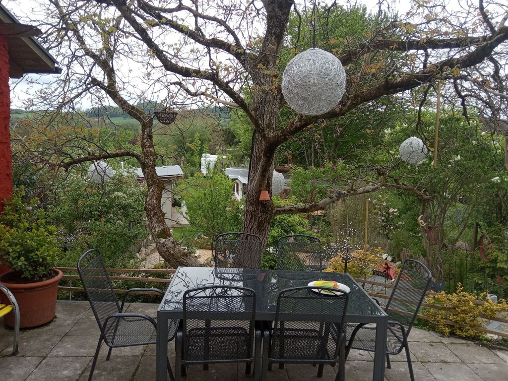 Vacaciones en nuestro jardín en el interior del lago de Constanza