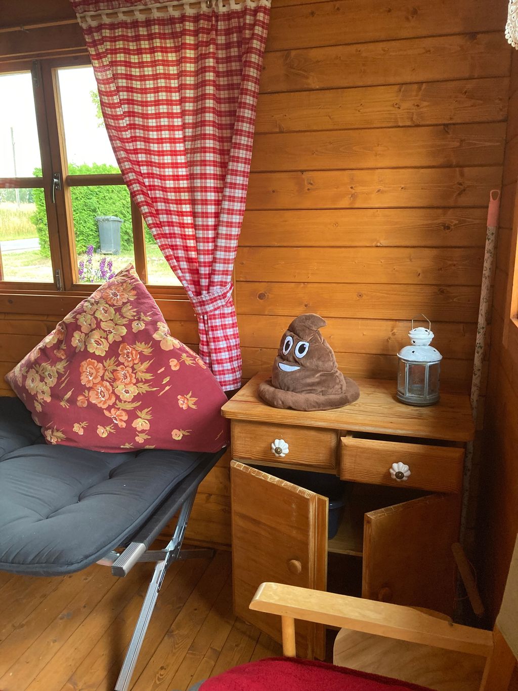 kleine Hütte am Kritzower See mit Steg & Natur pur