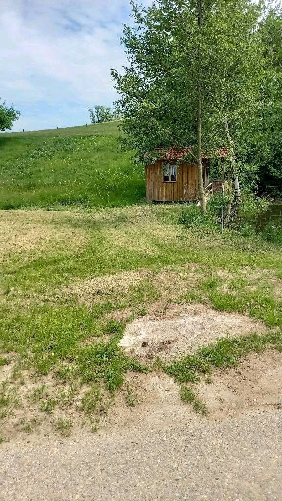 quiet pitch in the middle of the Hallertau region