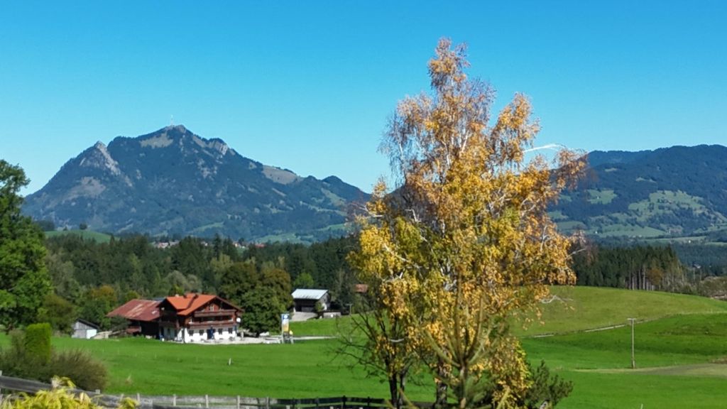 A secluded spot with a view of the Alps in the Allgäu