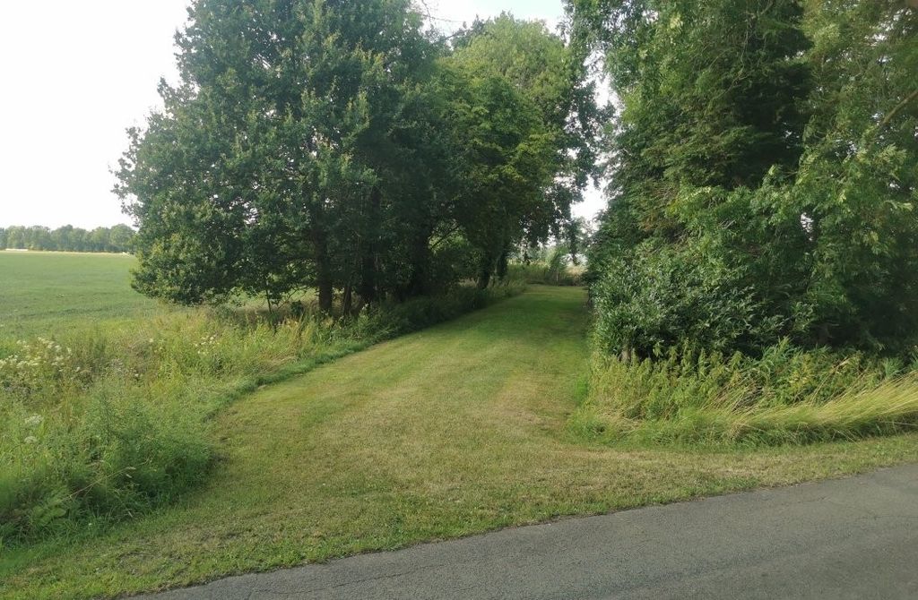 Ruhiger & schöner Stellplatz an einem Hof/Wiese