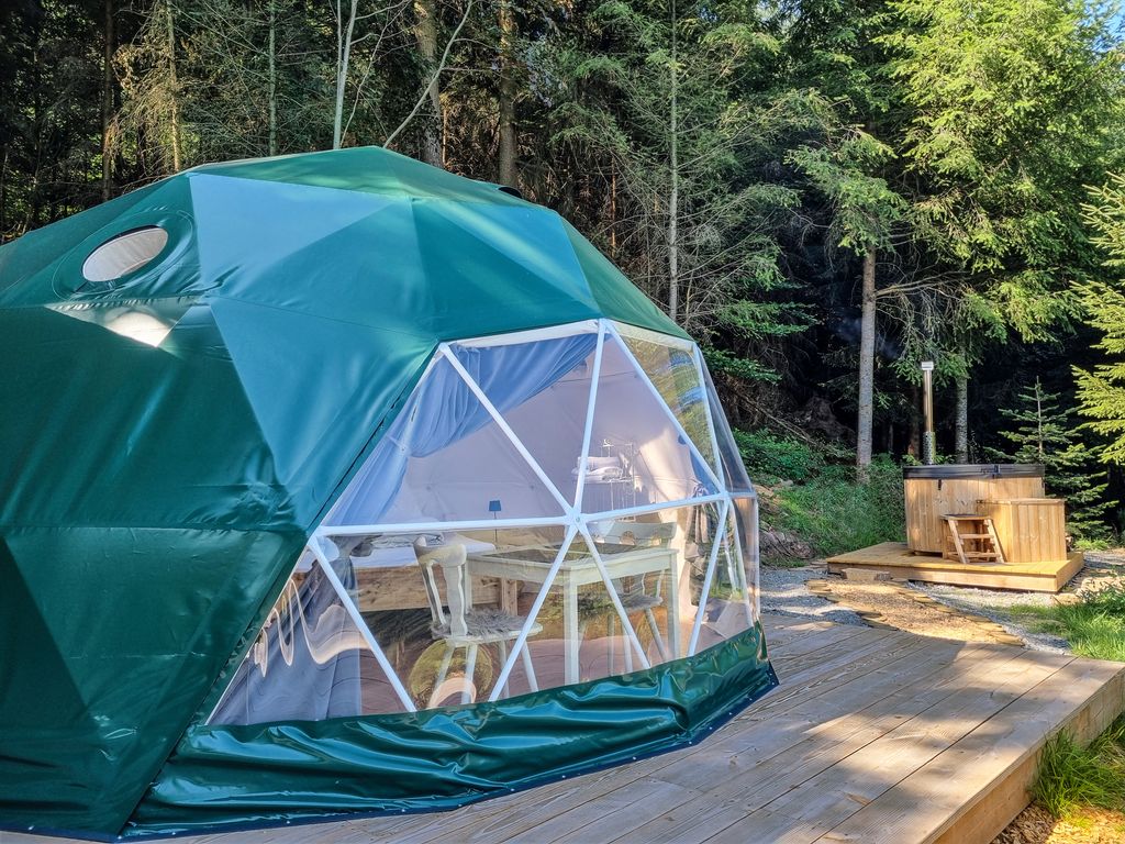 Raus aus dem Alltag - Rein ins Schwarzwald-Iglu