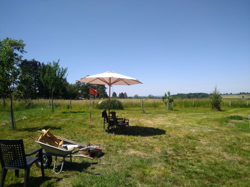 Wiese mit Fernblick unweit vom Siebengebirge