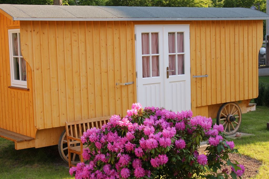 Zirkuswagen in der Stadt der Düfte und Aromen
