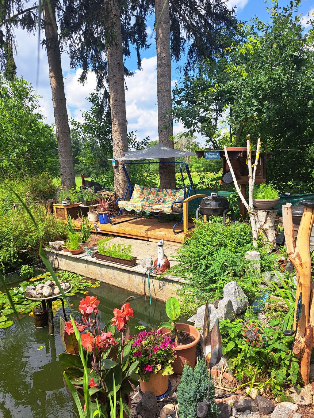 Idyllic garden campsite in the Upper Palatinate