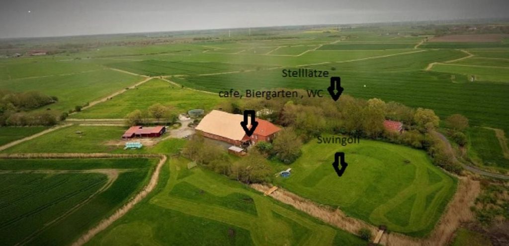 Farm directly on the dike with farm café