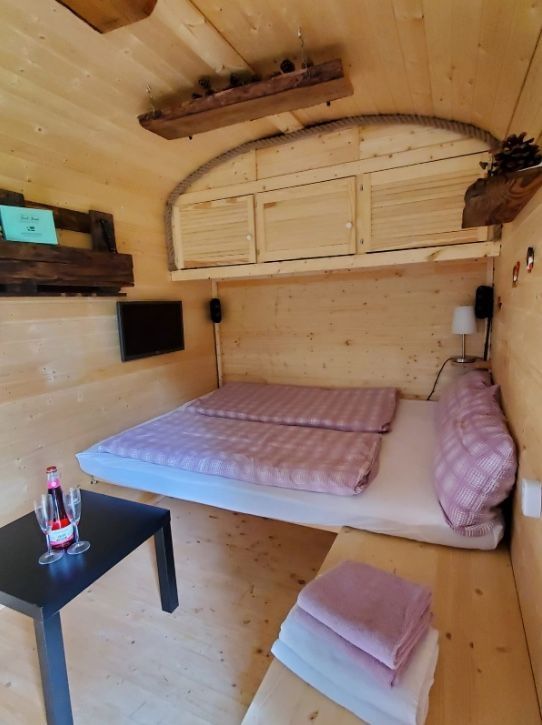 Schäferwagen Hühnerloft en una granja de Eifel