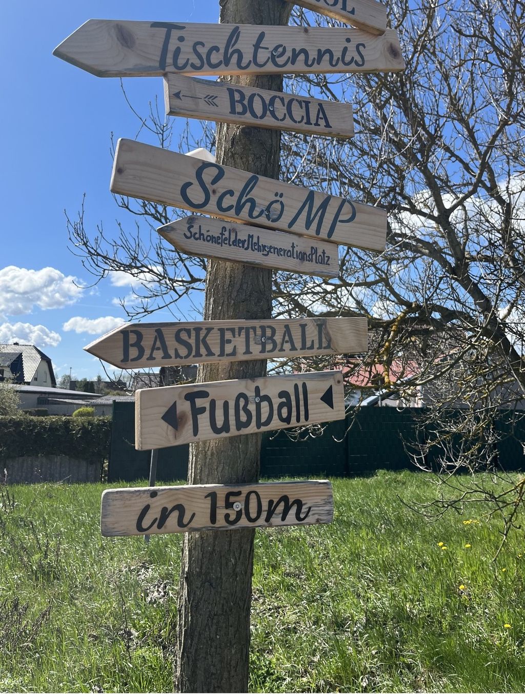 Spiel und Sport 150 m die Gleise lang