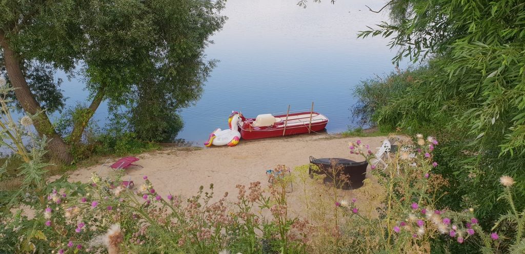 Camping a orillas del lago en el sur del Harz