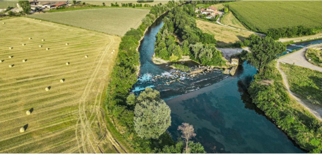 Cervecería agrícola en el parque del río Oglio