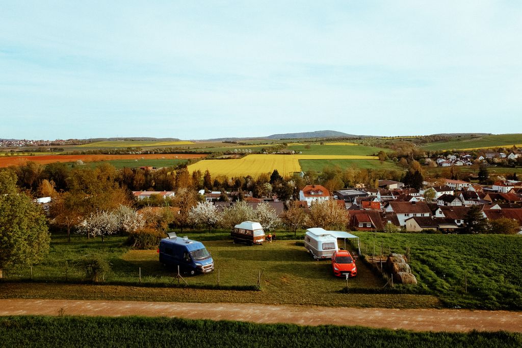 Camping auf der Obstwiese