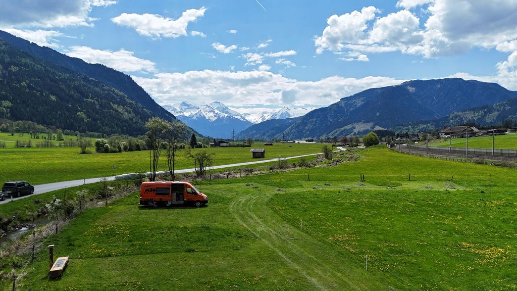 S'Biberplatzl mit Bergkulisse am Steinernen Meer
