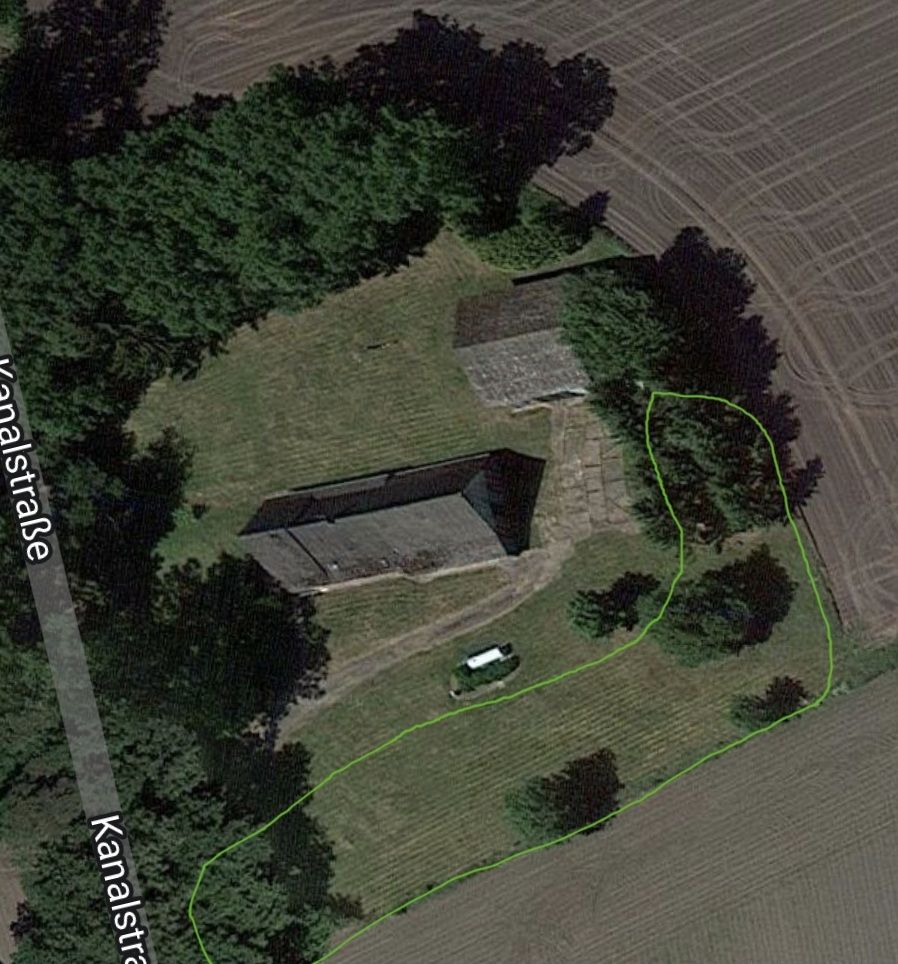 Farm on the dike path on the Oste