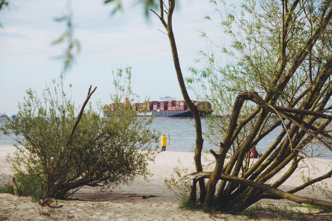 Posizione idilliaca nell'Altes Land sulla spiaggia dell'Elba