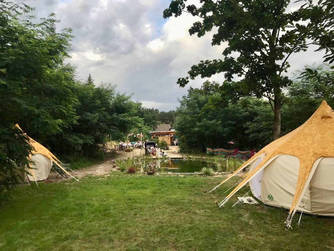 Zelten im Permakultur-und Kunstgarten Bad Belzig