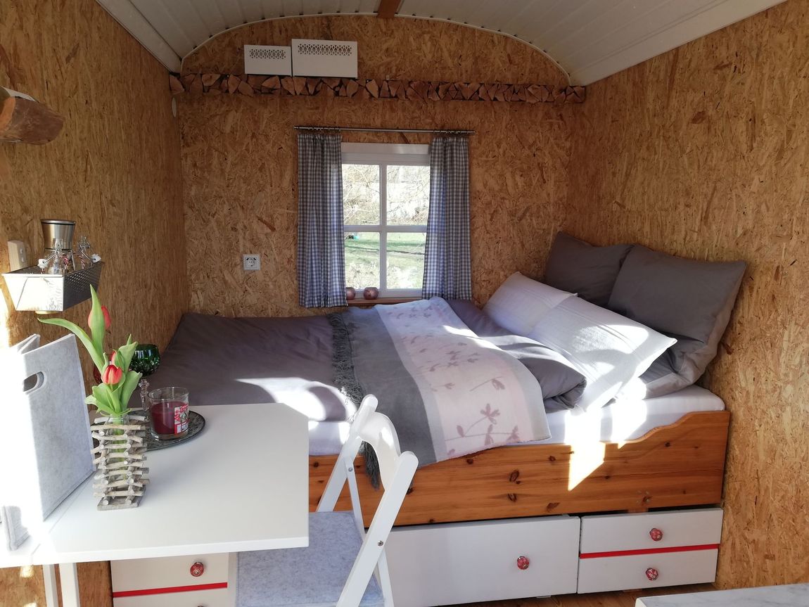 Construction trailer "Emma's Nest" for cozy nights