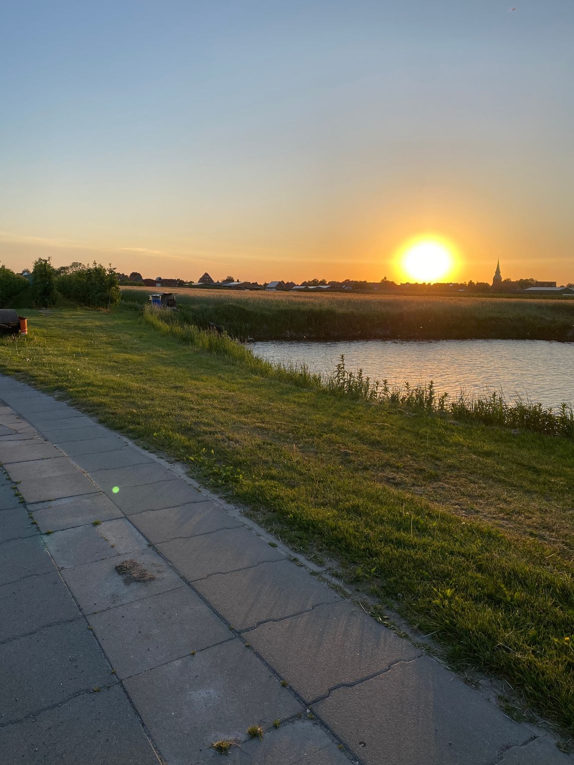 Camping in einer Altländer Apfelplantage