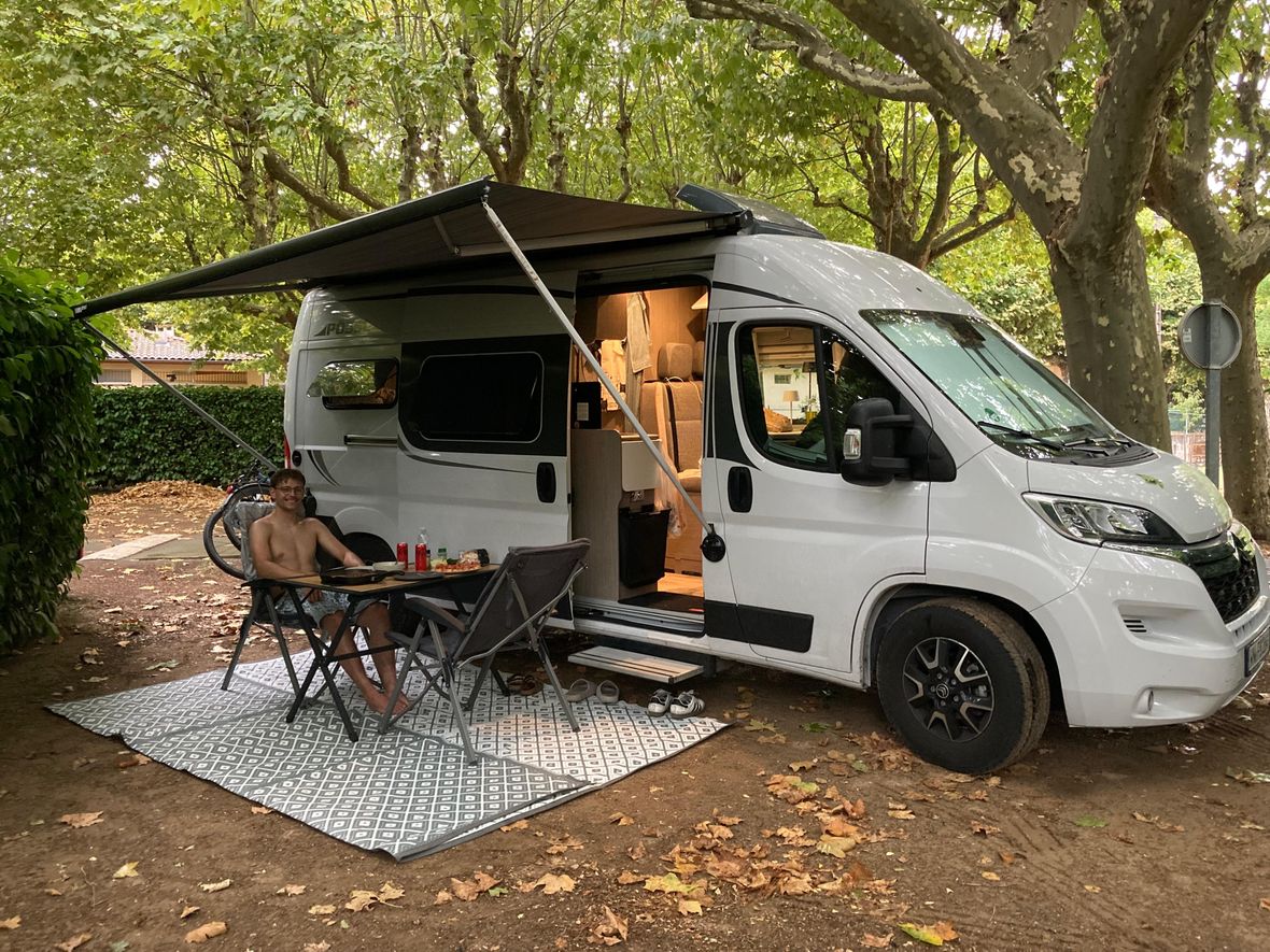 Camper