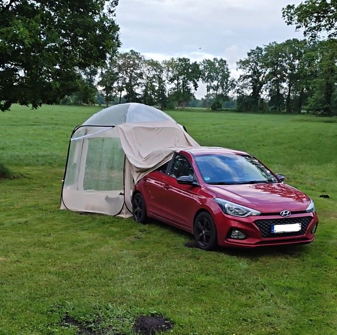 Minicamper mit Zelt
