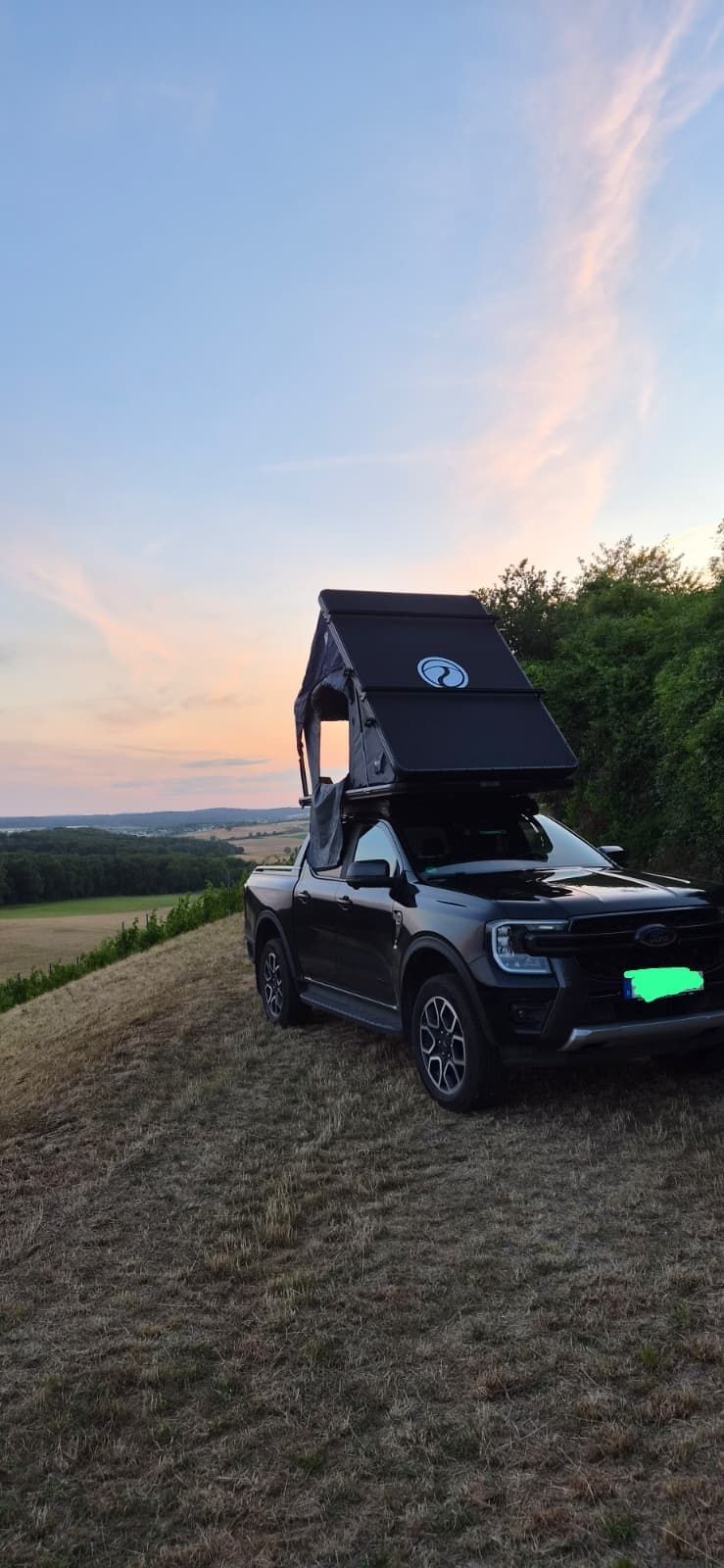 Ford Ranger mit Dachzelt