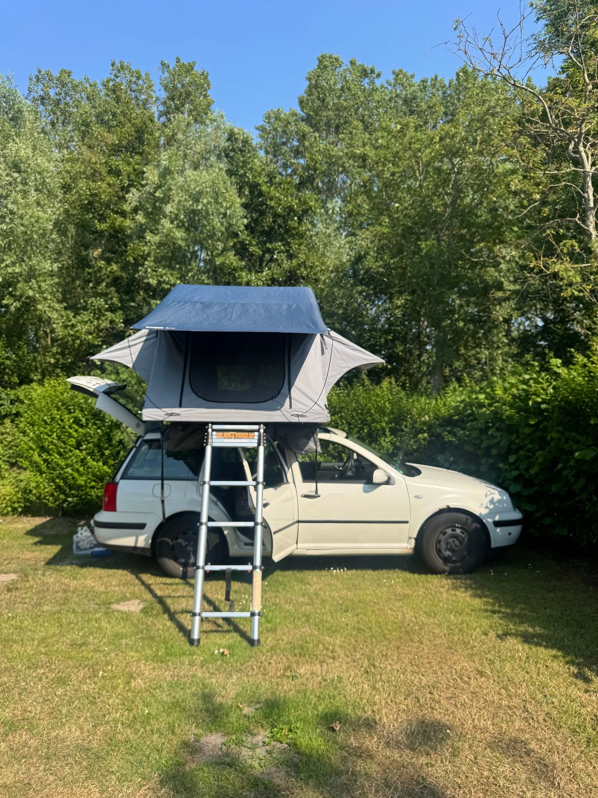 Golf IV mit Dachzelt :)