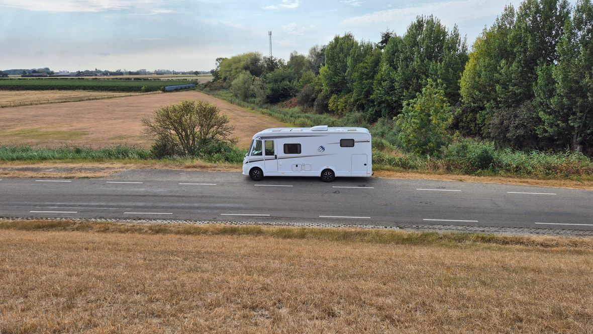Camper