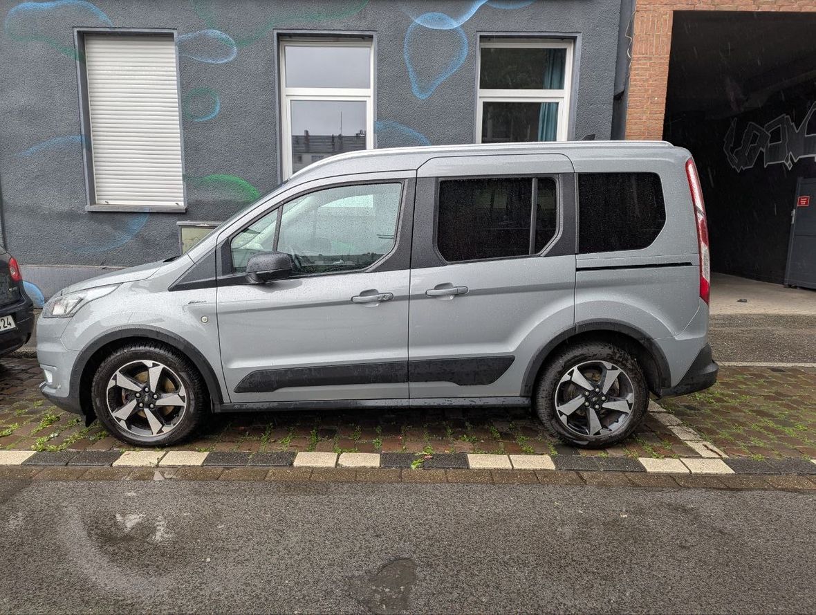 Ford Tourneo