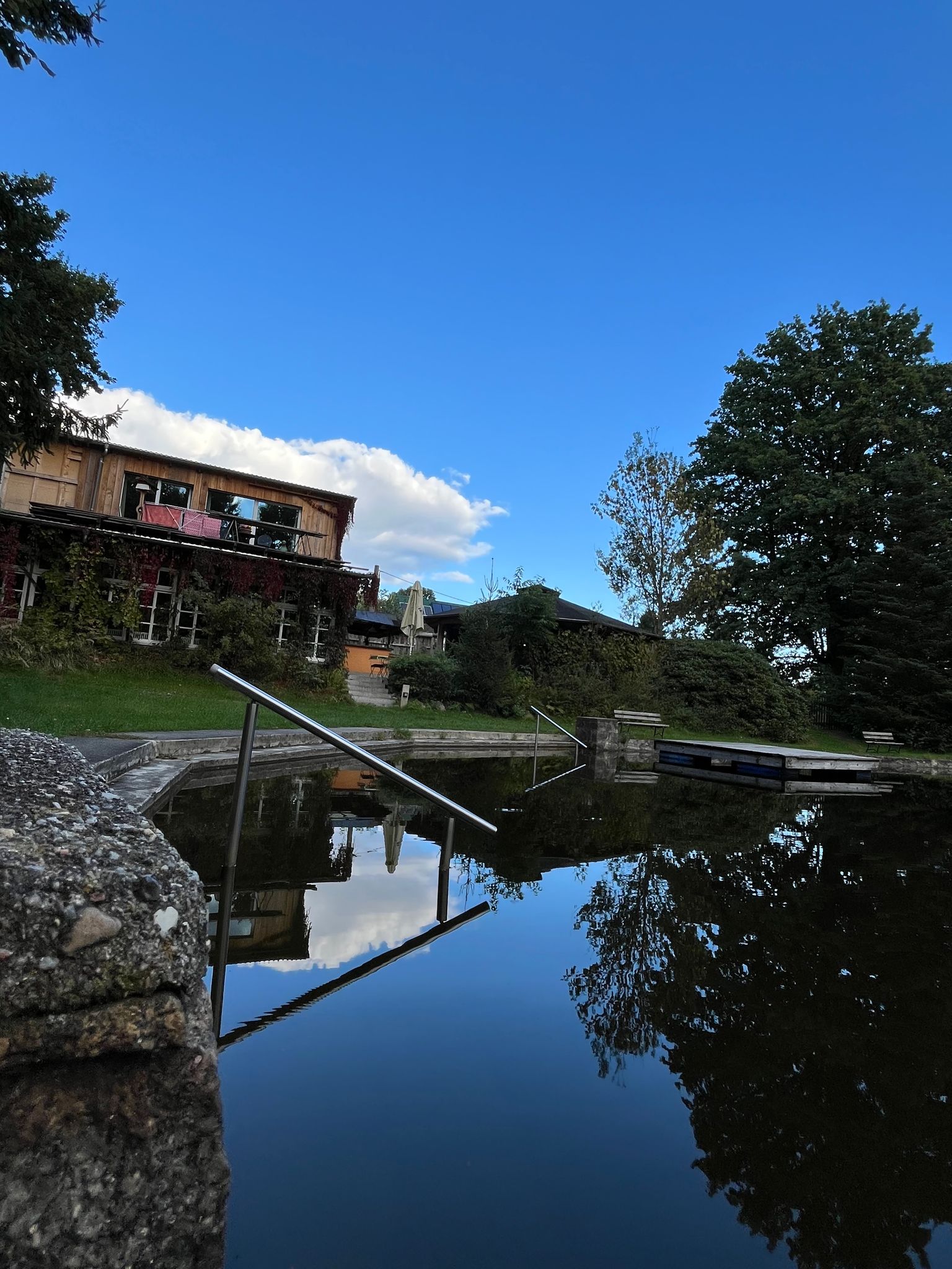 Naturbad Blick Richtung Biergarten