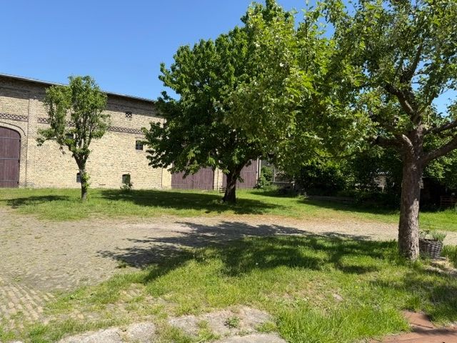 Innenhof zur Scheune