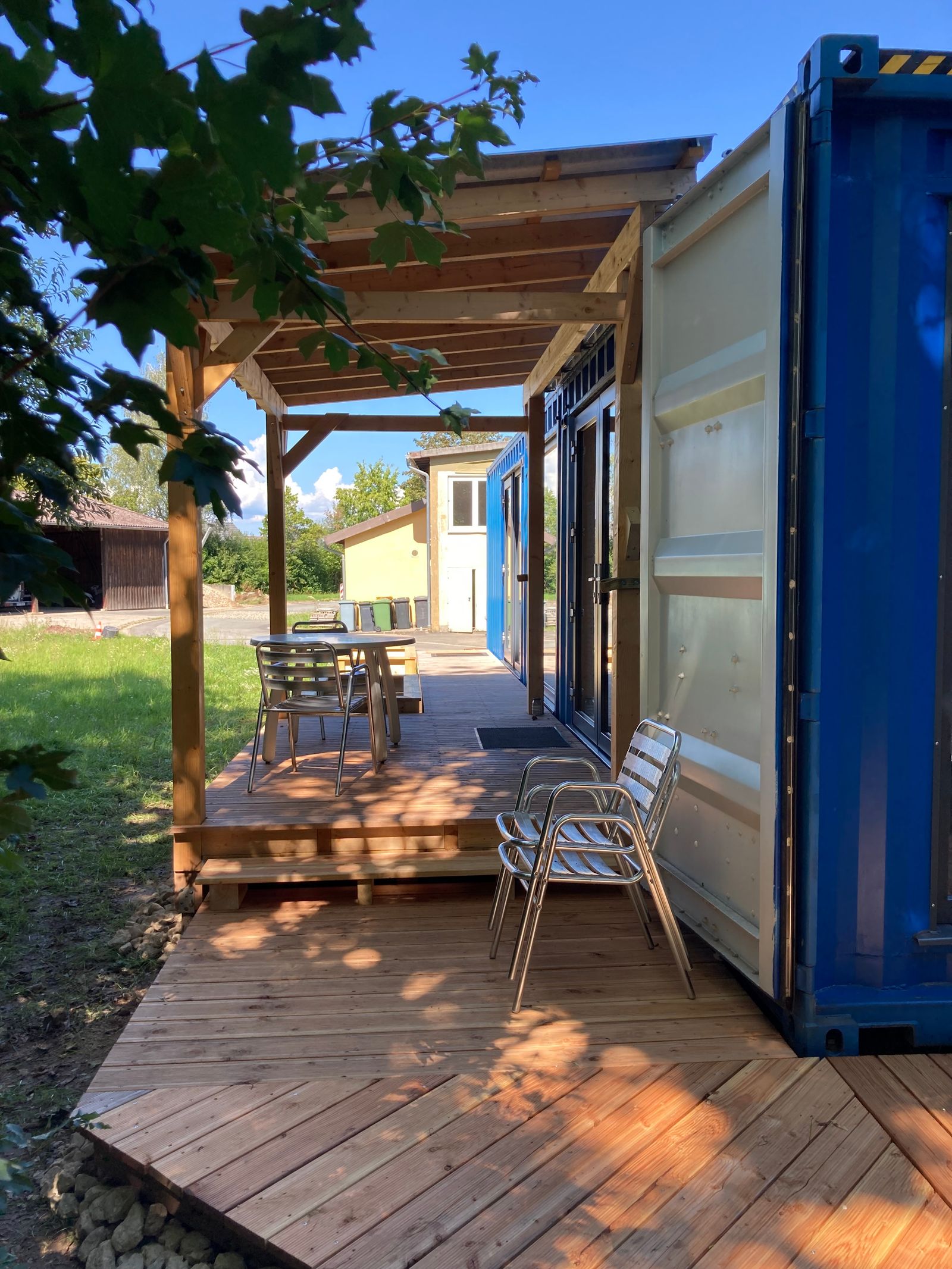 Container Tiny House: Ruhige Lage, Top Ausstattung