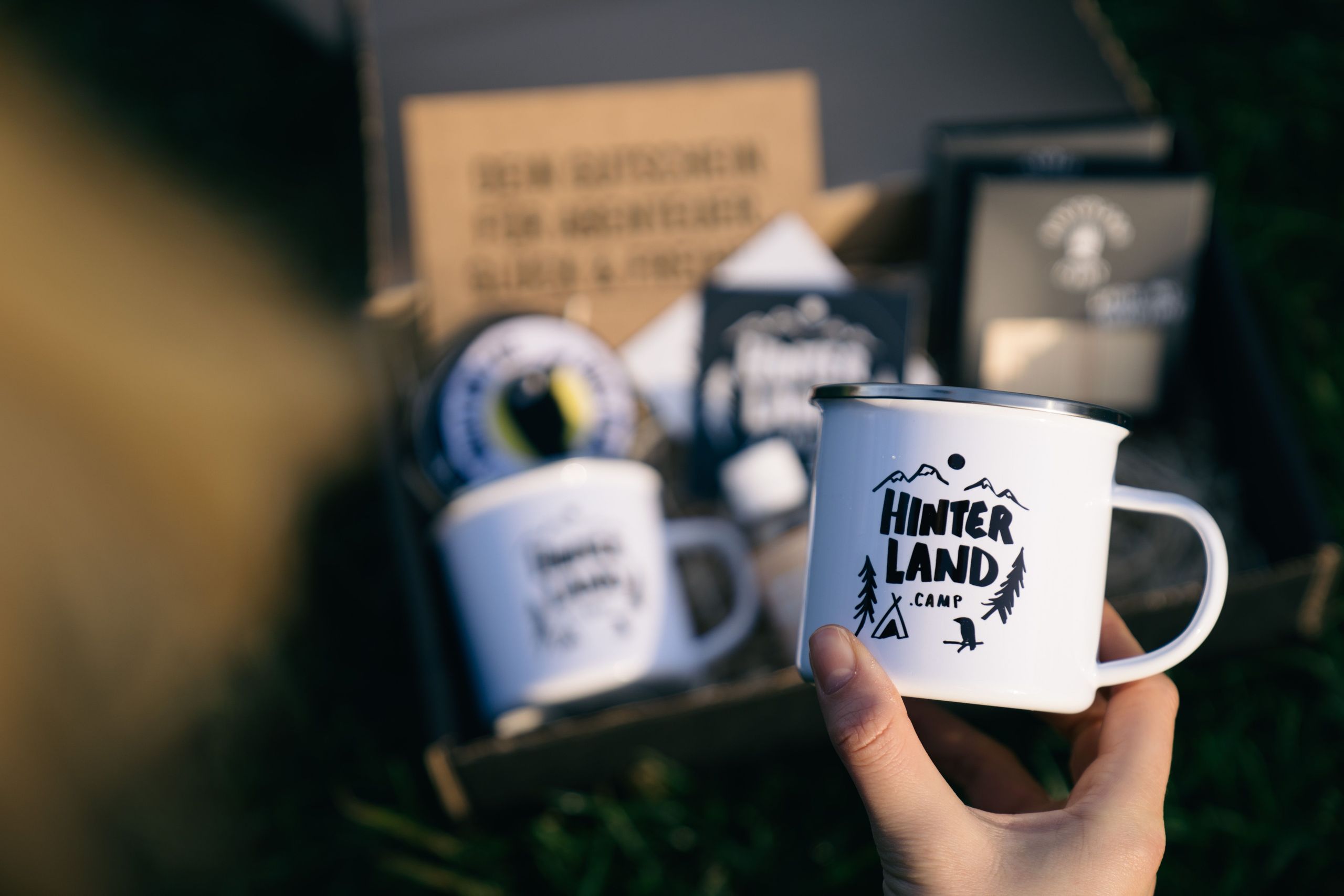 Hinterland-Emaille-Tasse