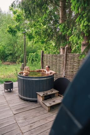 Nature Wellness im Hot Tub