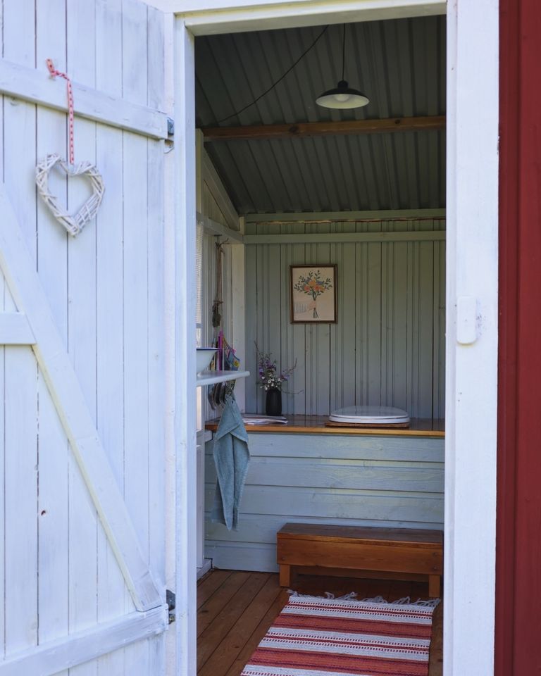 Somerklo mit Trockentrenntoilette