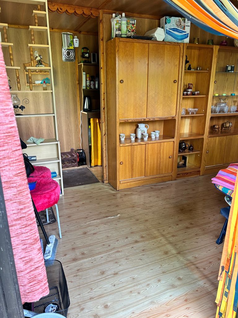 Inside the bungalow!!!