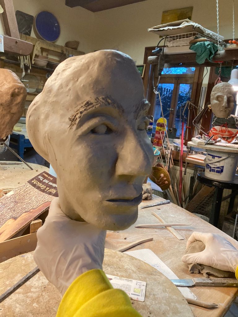 Creative courses with wool and clay