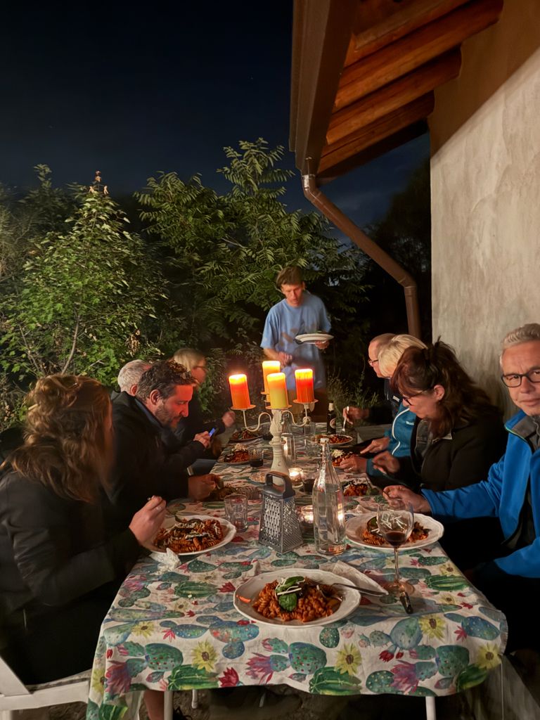 Ein sizilianisches Abendessen mit regionalen und saisonalen Zutaten aus eigenem Anbau
